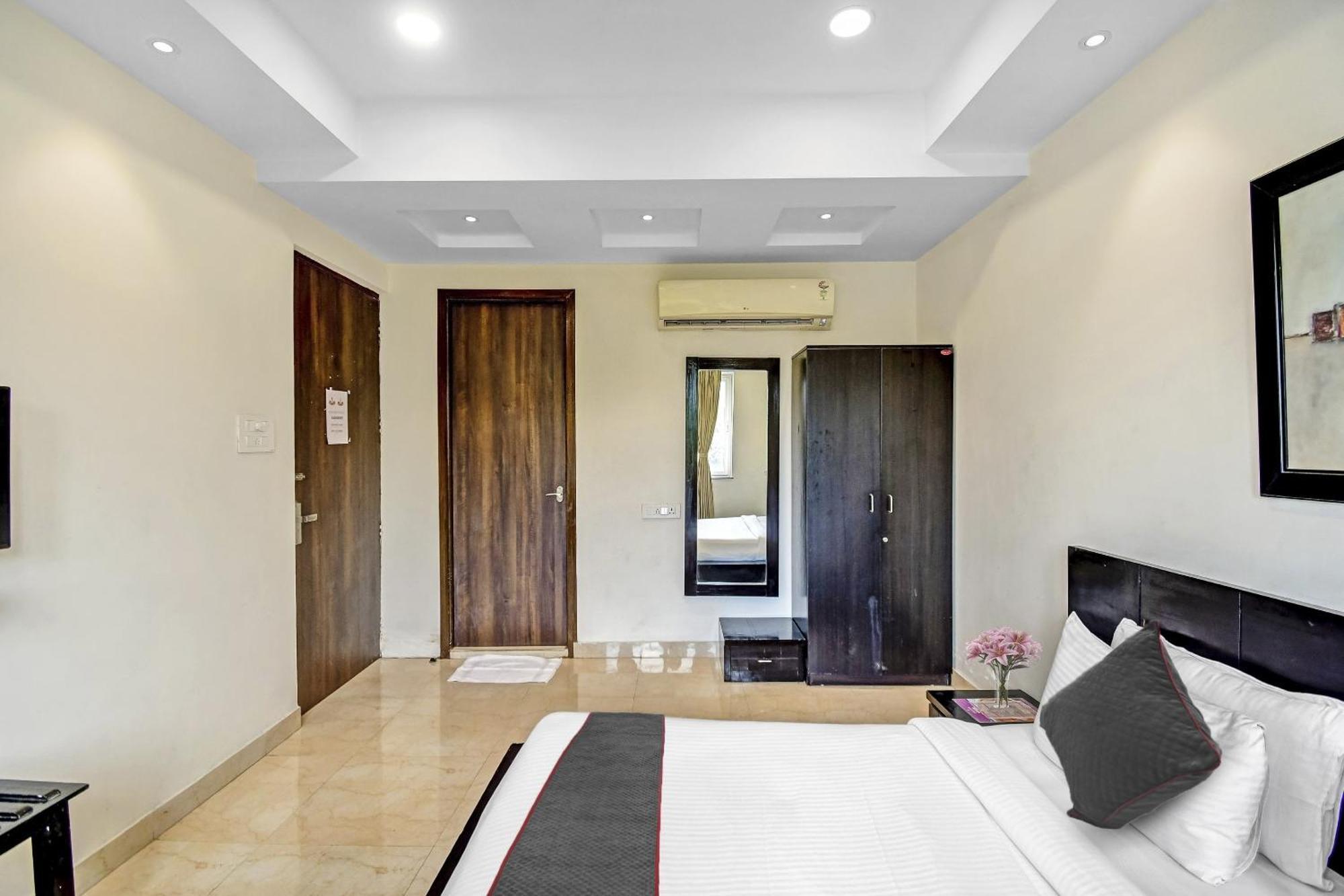 Super Townhouse All In One Kolkata Exterior photo